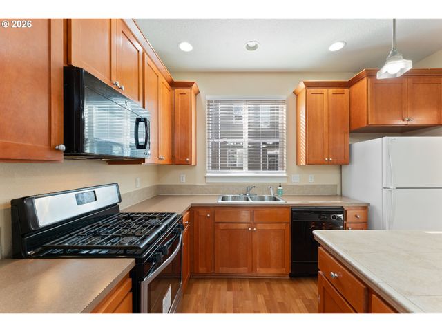 16056 Sw GAGE Ln, Beaverton, OR 97006
