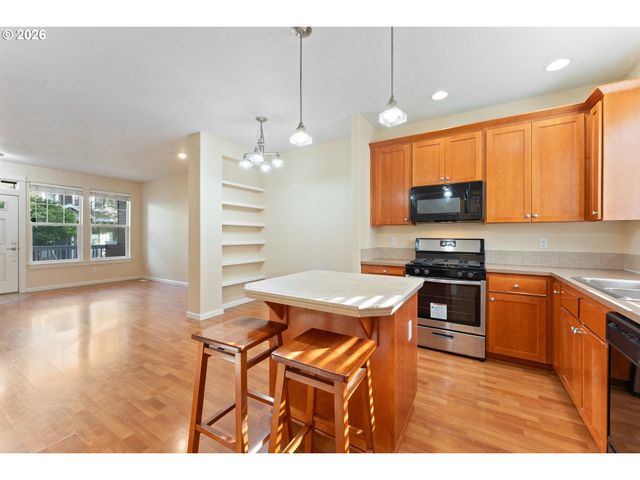 16056 Sw GAGE Ln, Beaverton, OR 97006