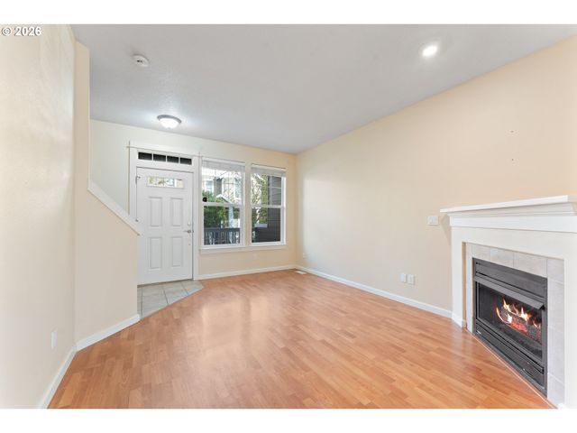 16056 Sw GAGE Ln, Beaverton, OR 97006