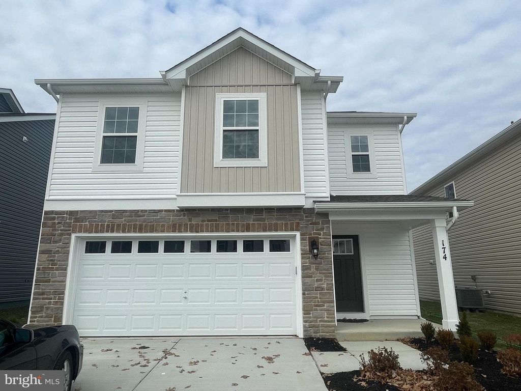 174 CHARMING FOREST AVENUE, La Plata, MD 20646