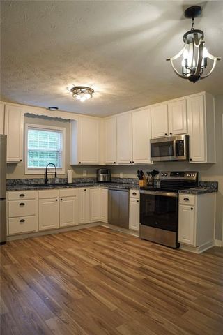 11 Mountainside Drive E, Dawsonville, GA 30534
