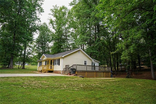 11 Mountainside Drive E, Dawsonville, GA 30534