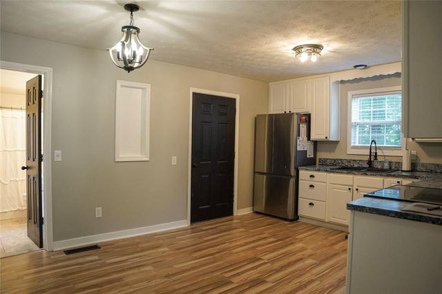 11 Mountainside Drive E, Dawsonville, GA 30534