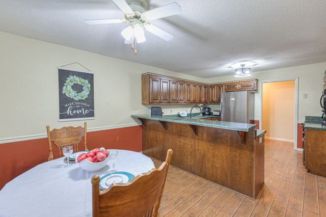 217 Amanda Dr, Bell Buckle, TN 37020