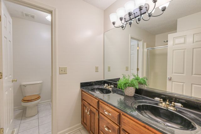 217 Amanda Dr, Bell Buckle, TN 37020