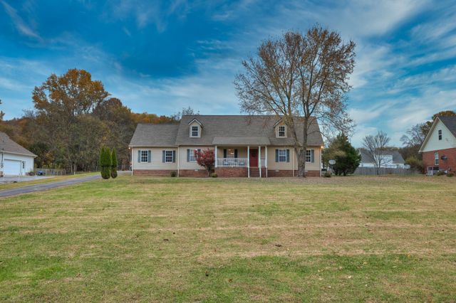 217 Amanda Dr, Bell Buckle, TN 37020