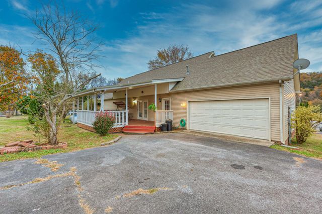 217 Amanda Dr, Bell Buckle, TN 37020