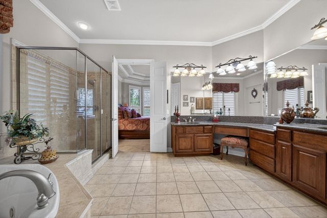10500 Avery Club DR 10, Austin, TX 78717
