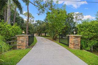 5141 Palmetto Woods DR, Naples, FL 34119