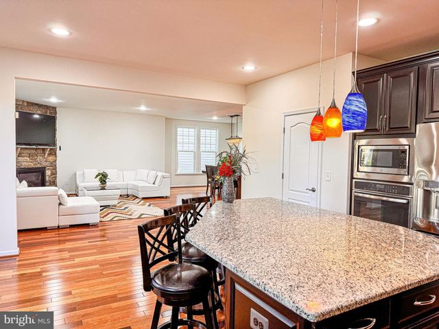 23612 RICHLAND GROVE DR, Brambleton, VA 20148