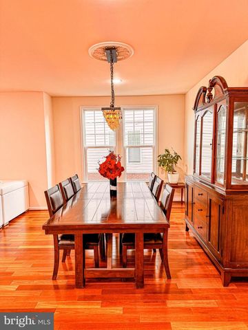 23612 RICHLAND GROVE DR, Brambleton, VA 20148