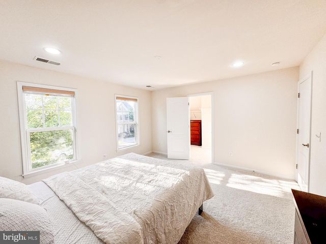23612 RICHLAND GROVE DR, Brambleton, VA 20148