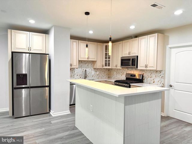23612 RICHLAND GROVE DR, Brambleton, VA 20148