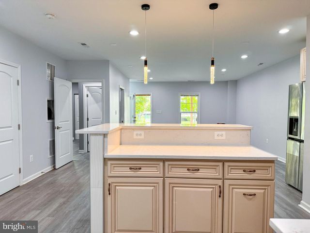 23612 RICHLAND GROVE DR, Brambleton, VA 20148