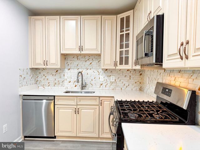 23612 RICHLAND GROVE DR, Brambleton, VA 20148