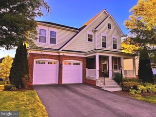 23612 RICHLAND GROVE DR, Brambleton, VA 20148