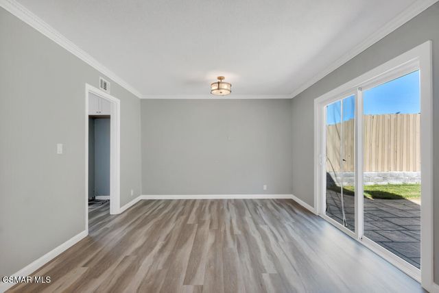 896 Moffatt Circle, Simi Valley, CA 93065