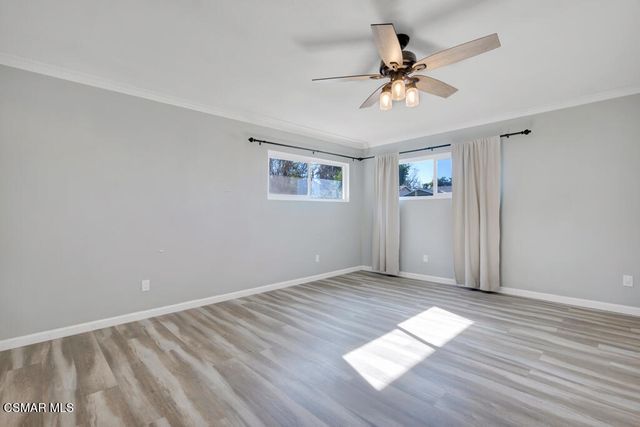 896 Moffatt Circle, Simi Valley, CA 93065