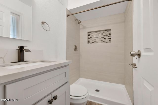 896 Moffatt Circle, Simi Valley, CA 93065