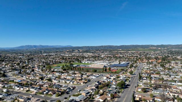 896 Moffatt Circle, Simi Valley, CA 93065