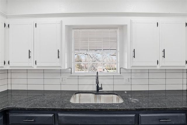 1212 Ridgecrest Road, Edmond, OK 73013