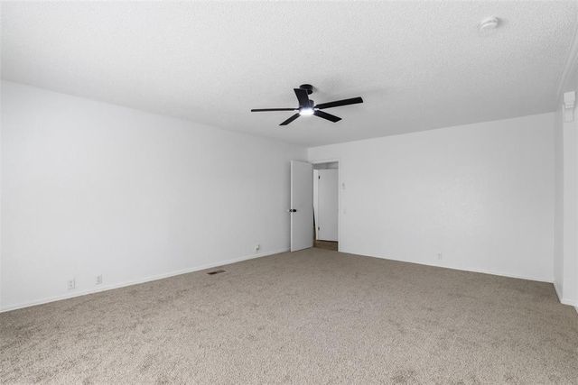 1212 Ridgecrest Road, Edmond, OK 73013