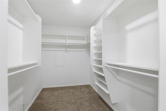 1212 Ridgecrest Road, Edmond, OK 73013