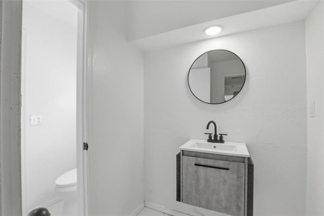 1212 Ridgecrest Road, Edmond, OK 73013