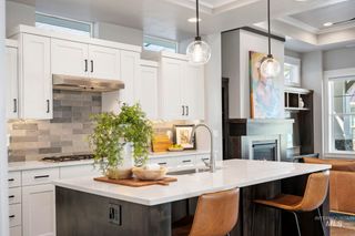 5033 S Hill Farm Ln, Meridian, ID 83642