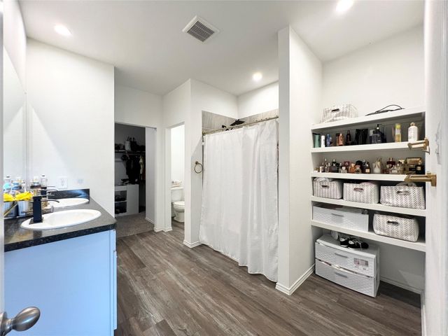 5226 Castlebury Meadows Drive, Spring, TX 77373
