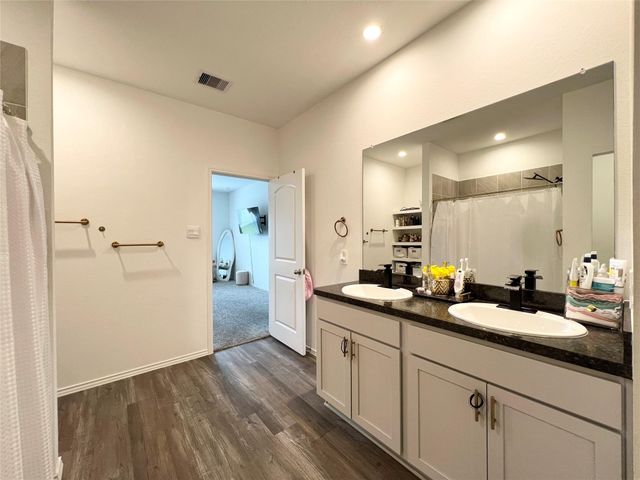 5226 Castlebury Meadows Drive, Spring, TX 77373