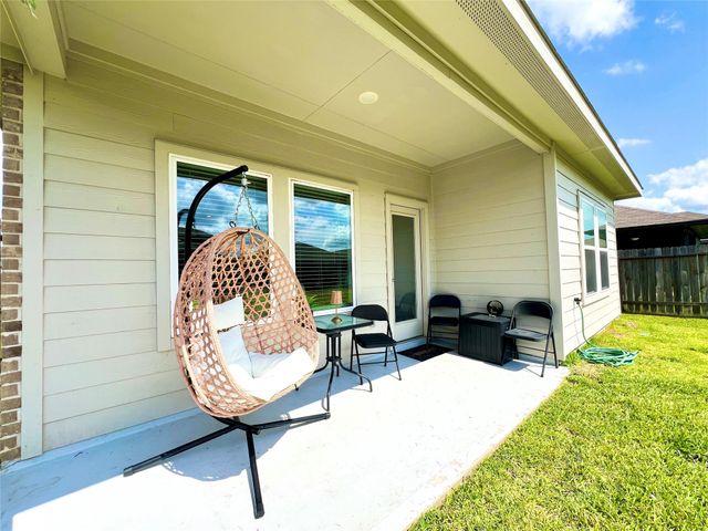 5226 Castlebury Meadows Drive, Spring, TX 77373