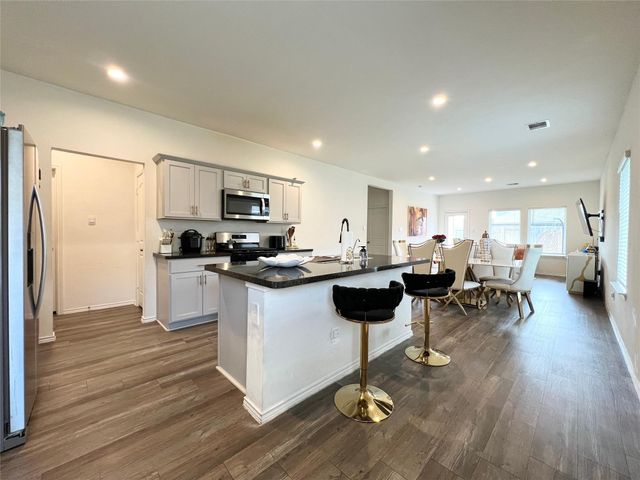 5226 Castlebury Meadows Drive, Spring, TX 77373