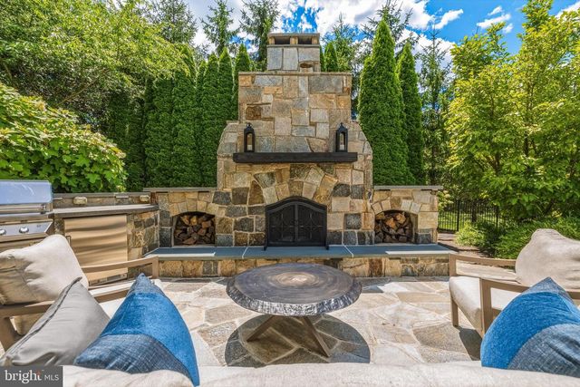 1005 COACHFORD CT, Lutherville Timonium, MD 21093