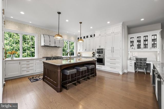 1005 COACHFORD CT, Lutherville Timonium, MD 21093