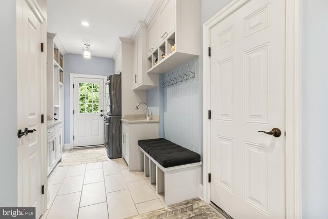1005 COACHFORD CT, Lutherville Timonium, MD 21093