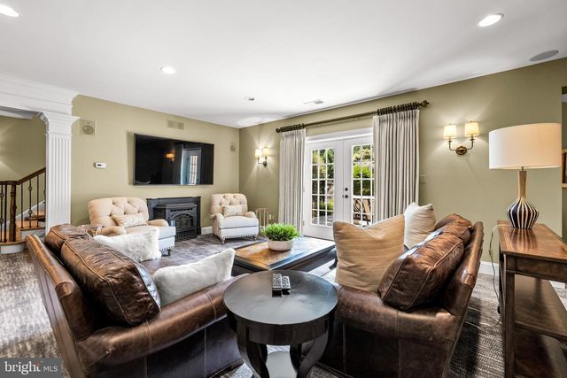 1005 COACHFORD CT, Lutherville Timonium, MD 21093