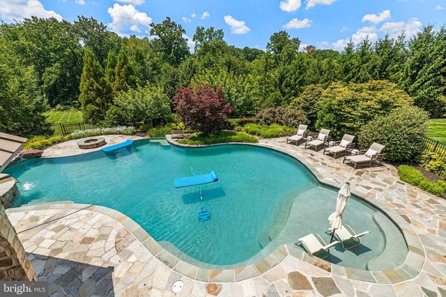 1005 COACHFORD CT, Lutherville Timonium, MD 21093