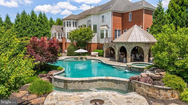 1005 COACHFORD CT, Lutherville Timonium, MD 21093