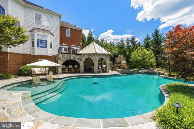 1005 COACHFORD CT, Lutherville Timonium, MD 21093