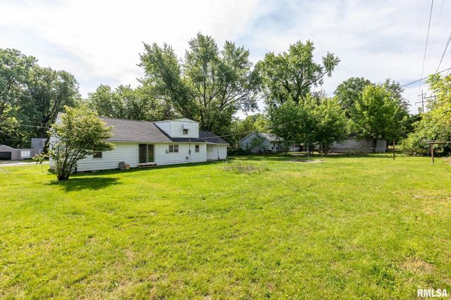 2133 N NORTHCREST Drive, Peoria, IL 61604