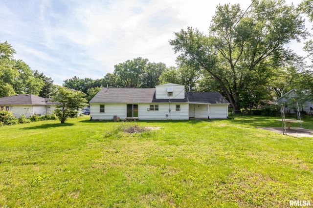 2133 N NORTHCREST Drive, Peoria, IL 61604