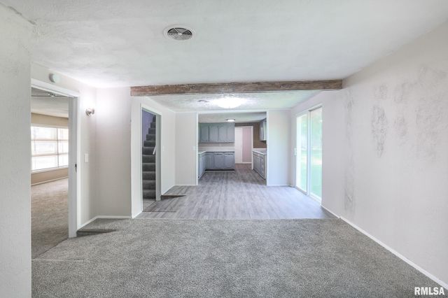 2133 N NORTHCREST Drive, Peoria, IL 61604