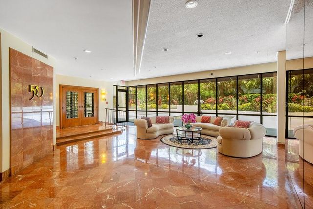 530 E CENTRAL BOULEVARD 406, Orlando, FL 32801