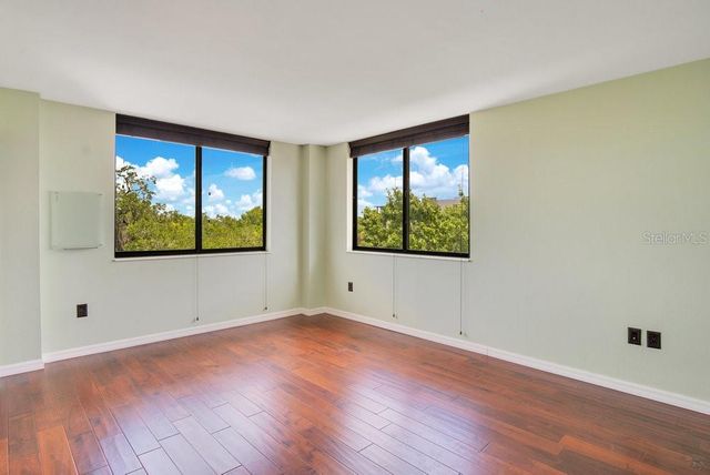 530 E CENTRAL BOULEVARD 406, Orlando, FL 32801
