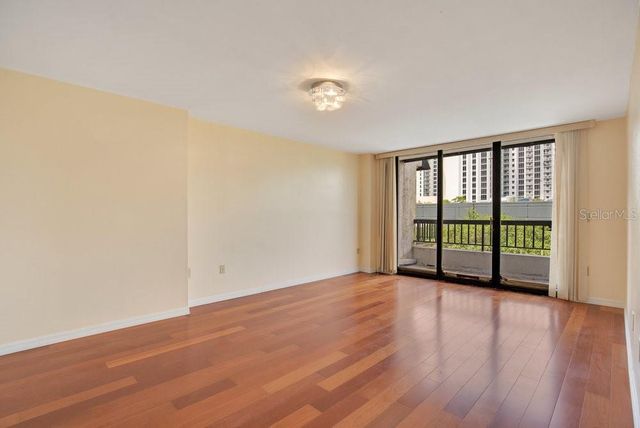 530 E CENTRAL BOULEVARD 406, Orlando, FL 32801