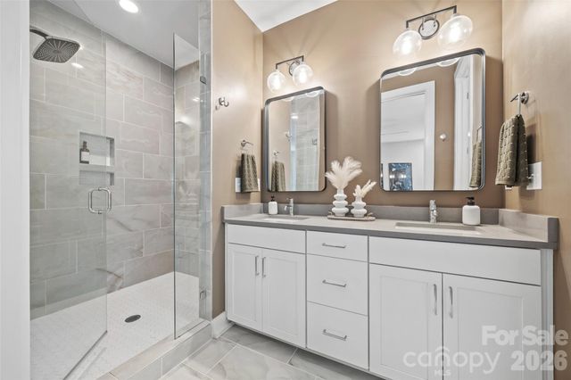 4017 Plaza Row Court, Charlotte, NC 28205