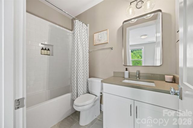 4017 Plaza Row Court, Charlotte, NC 28205