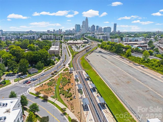 4017 Plaza Row Court, Charlotte, NC 28205
