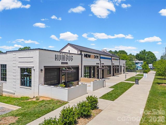 4017 Plaza Row Court, Charlotte, NC 28205